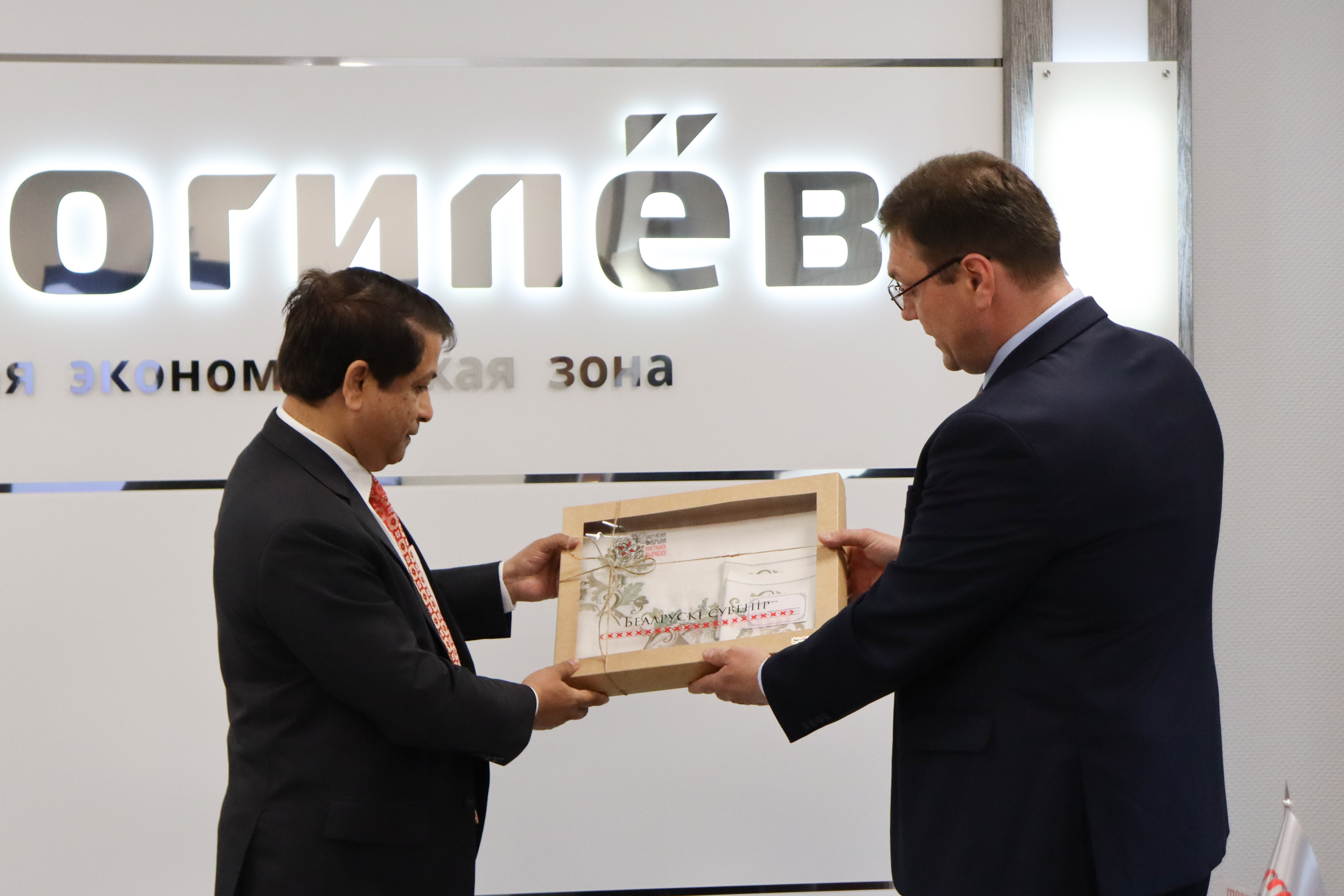 Visit of the Ambassador Extraordinary and Plenipotentiary of the Republic of India to "Mogilev" FEZ, the Republic of Belarus