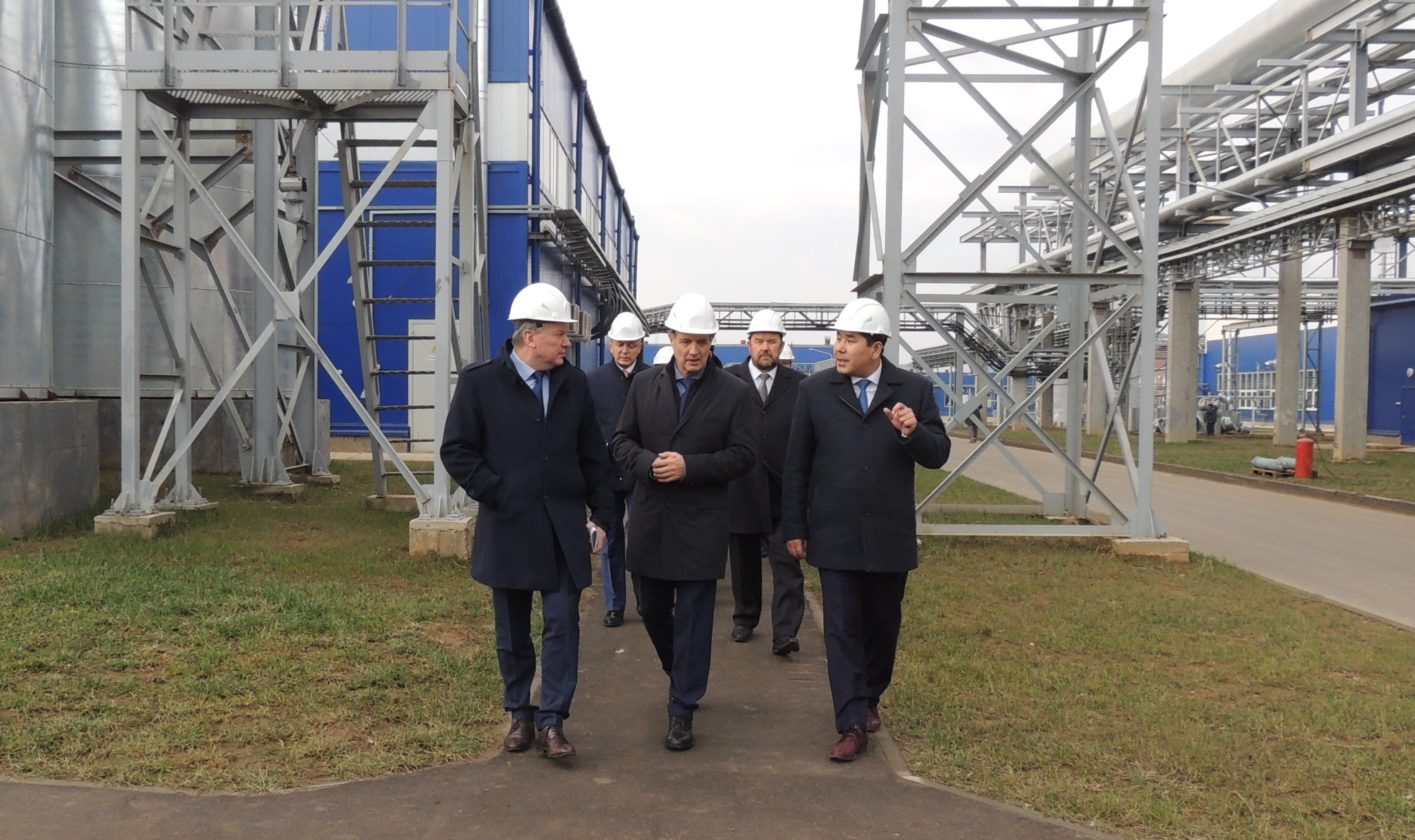 Trade representative of Russia in Belarus Yuri Zolotarev visited Omsk Carbon Mogilev