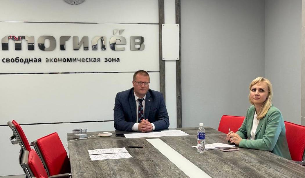 The Mogilev Free Economic Zone Administration held an online meeting with the Embassy of the Republic of Belarus in the United Arab Emirates.