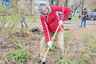 Субботник в СЭЗ «Могилёв»: порядок на благоустроенной территории - Фото 5