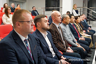 Делегация Узбекистана с рабочим визитом посещает Могилев - Фото 2