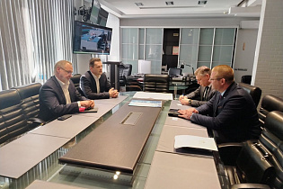 Продолжаем знакомство с резидентами свободной экономической зоны «Могилев»: Заместитель председателя Могилевского городского исполнительного комитета Антон Владимирович Бельский посетил СООО «Джокей Могилев» - Фото 2